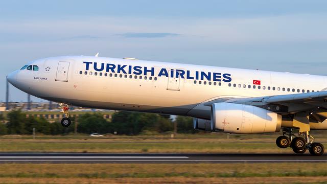 TC-JNK:Airbus A330-300:Turkish Airlines